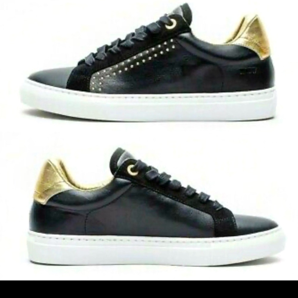 Zadig & Voltaire Sneakers Noir (Black) & Gold

Sz 40.

Condition used
